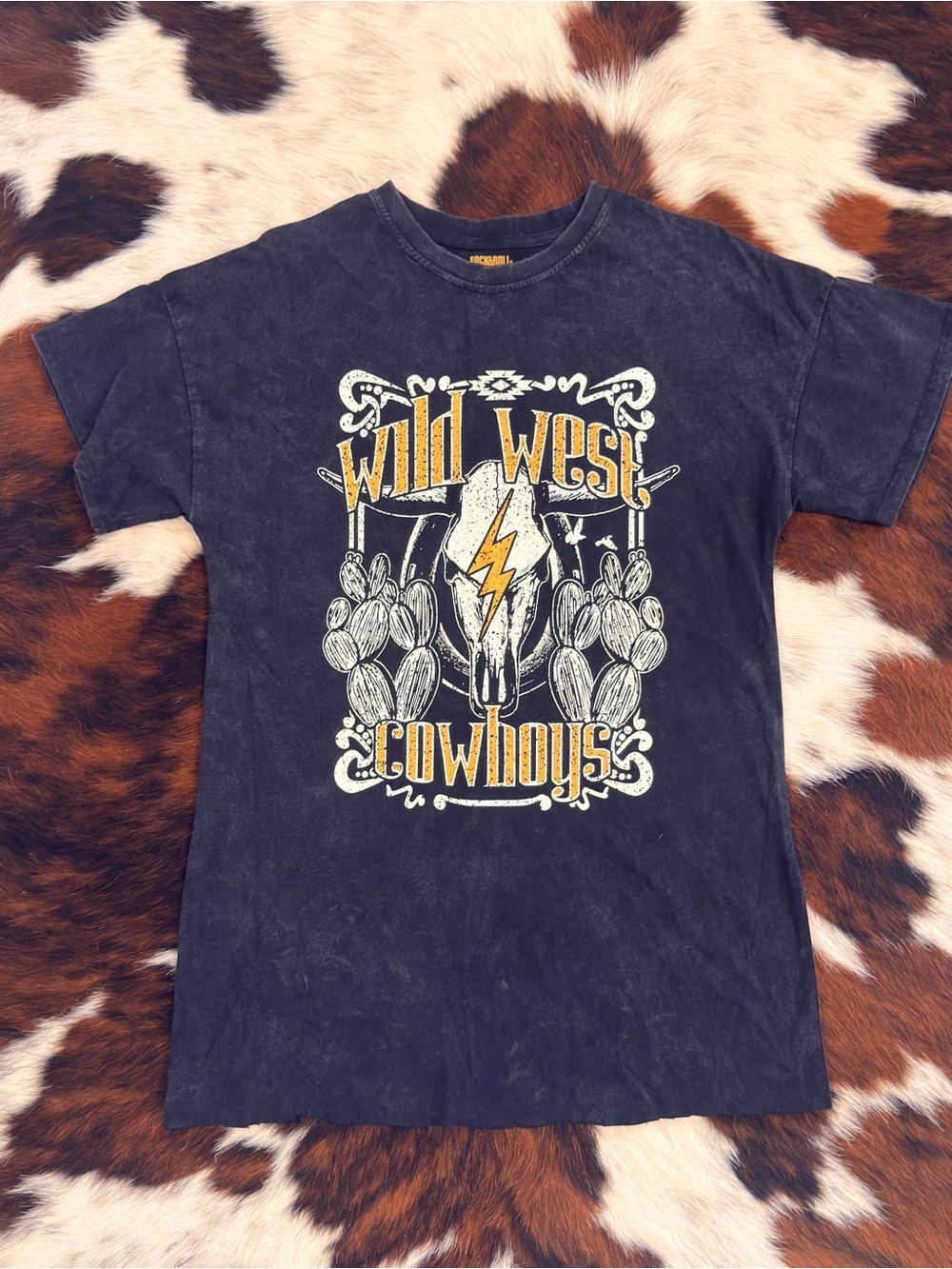NWOT Wild West Cowboys Graphic Tee/Dress - Black